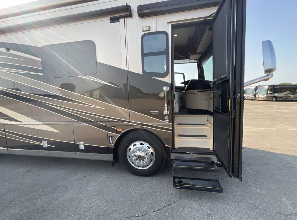 2018 Newmar New Aire 3341 - Image 19