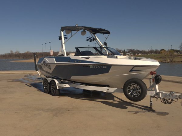 2021 Axis Wake Research T22