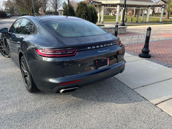 2020 Porsche Panamera 4 - Image 11