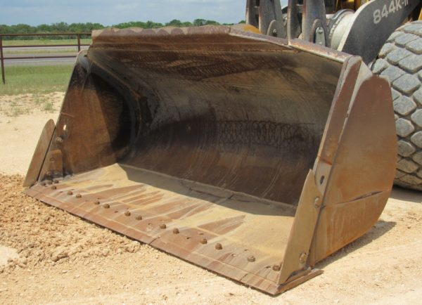 2014 John Deere 844K - Image 16