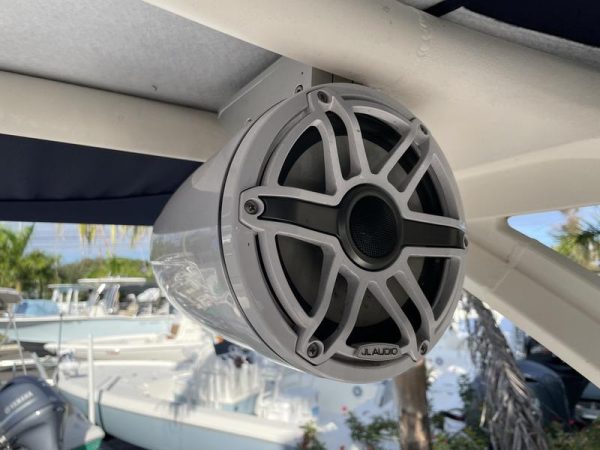 2021 Chaparral 23 Surf - Image 59