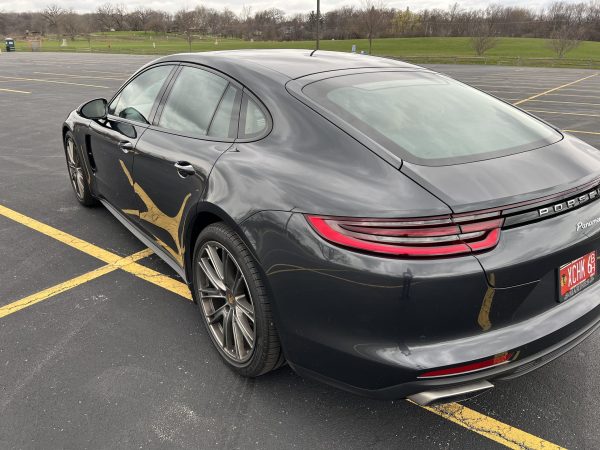 2020 Porsche Panamera 4 - Image 12