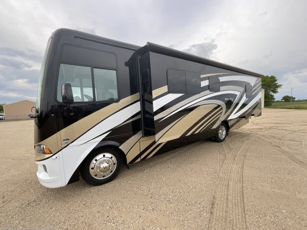2022 Newmar Bay Star 3014 - Image 27
