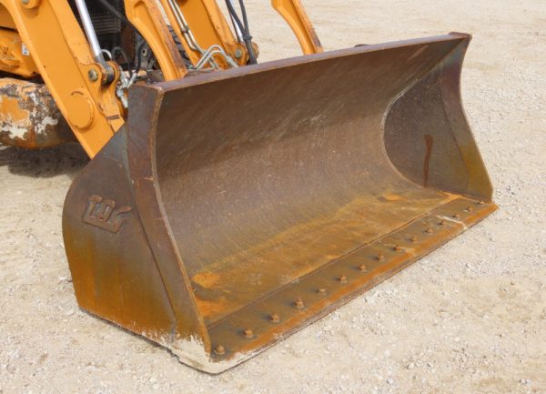 2015 Case 580N 4WD Backhoe - Image 19