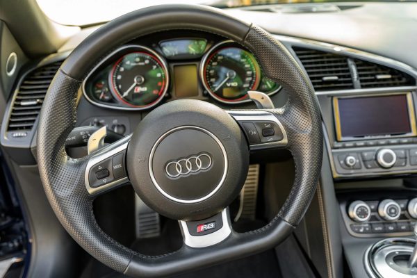 2014 Audi R8 V10 Spyder - Image 12