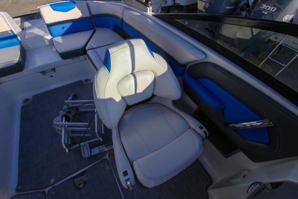 2017 Chaparral Vortex 2430 VRX - Image 11