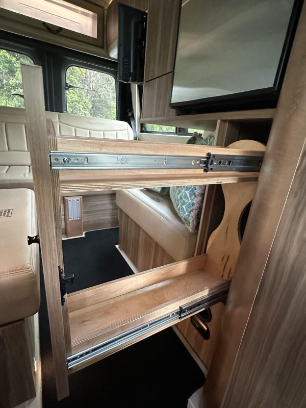2020 Airstream Interstate 19 Tommy Bahama Edition 4x4 - Image 109