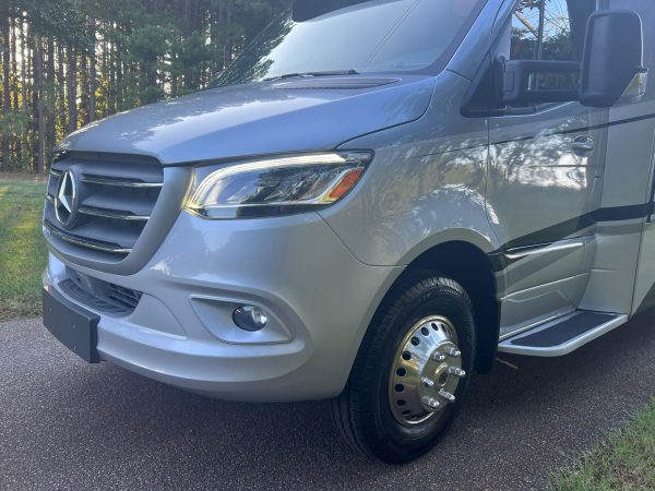 2020 Tiffin Wayfarer 25QW - Image 9