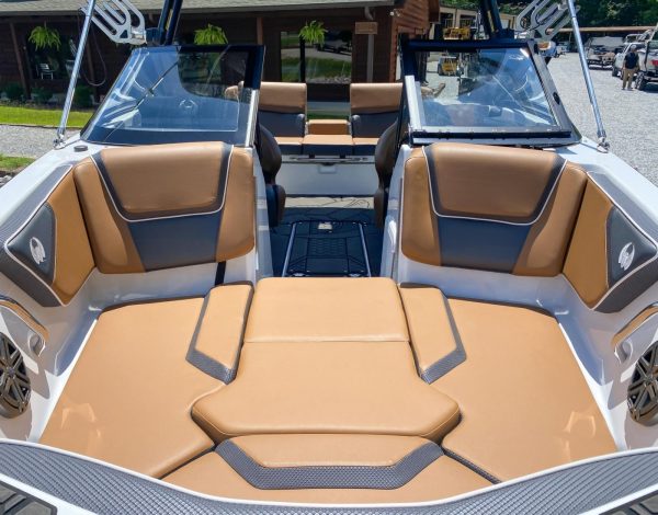2022 Scarab 215 ID Wake Edition - Image 15