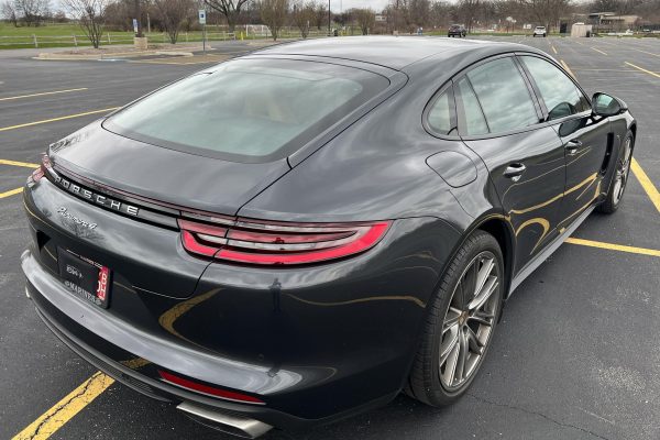 2020 Porsche Panamera 4 - Image 15