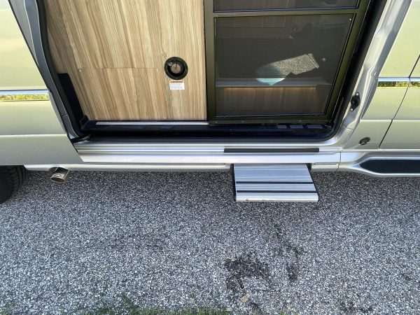 2020 Airstream Interstate 19 Tommy Bahama Edition 4x4 - Image 133