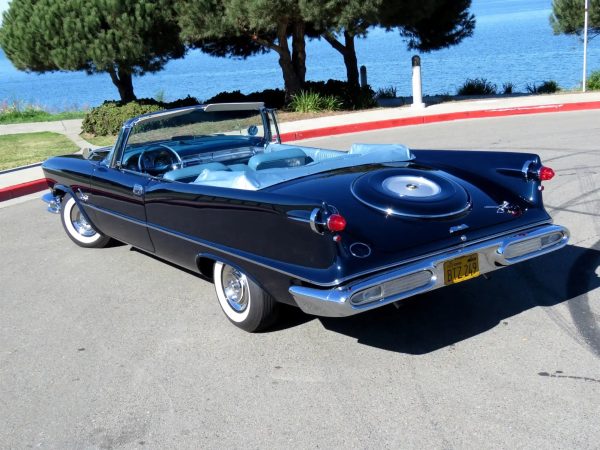 1957 Chrysler Imperial Crown - Image 16