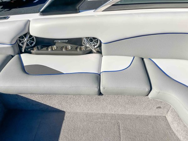 2011 Supra 22 SSV - Image 5