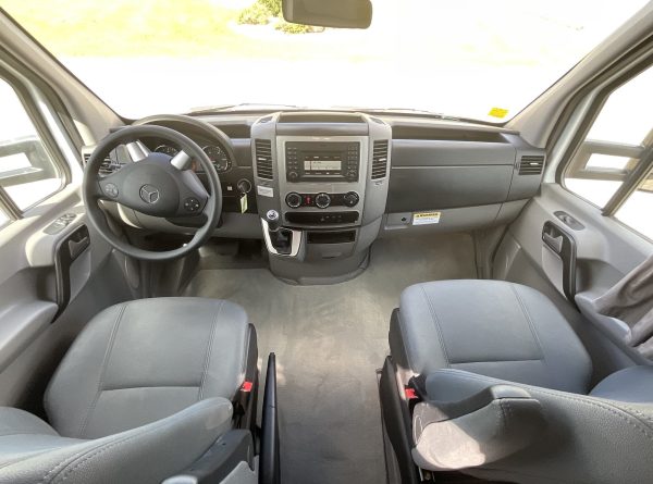 2019 Leisure Travel Serenity S24CB - Image 26