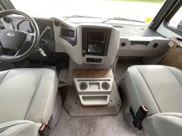 2022 Newmar Bay Star 3014 - Image 33