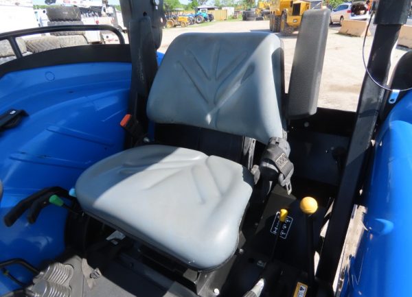 2013 New Holland TD5040 - Image 24