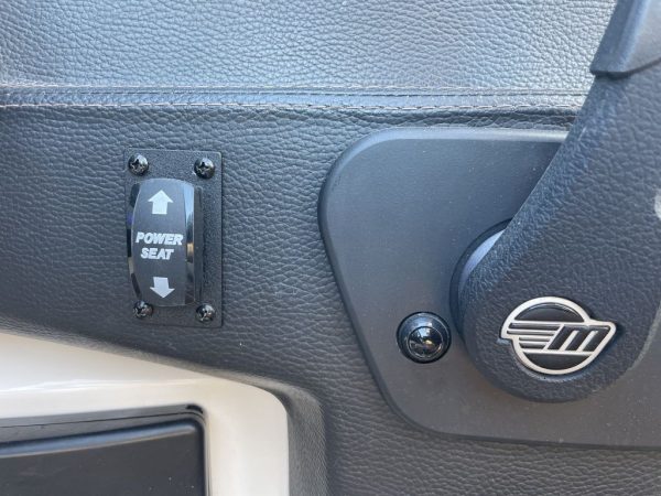 2020 Malibu Boats 25 LSV - Image 26
