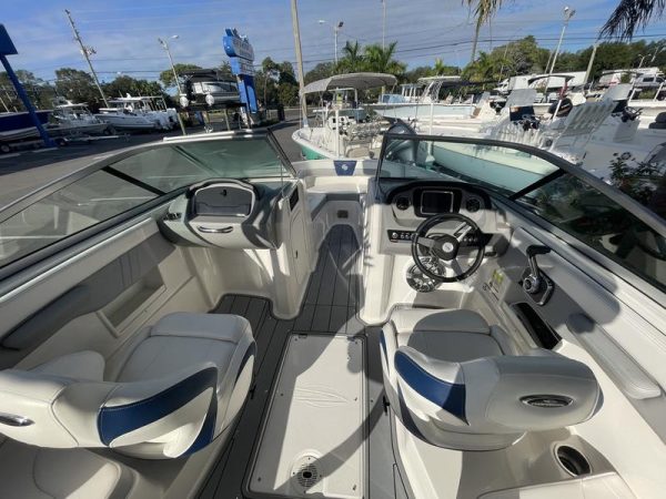 2021 Chaparral 23 Surf - Image 5