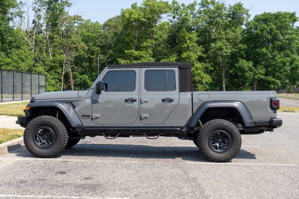 2020 Jeep Gladiator Sport S - Image 28