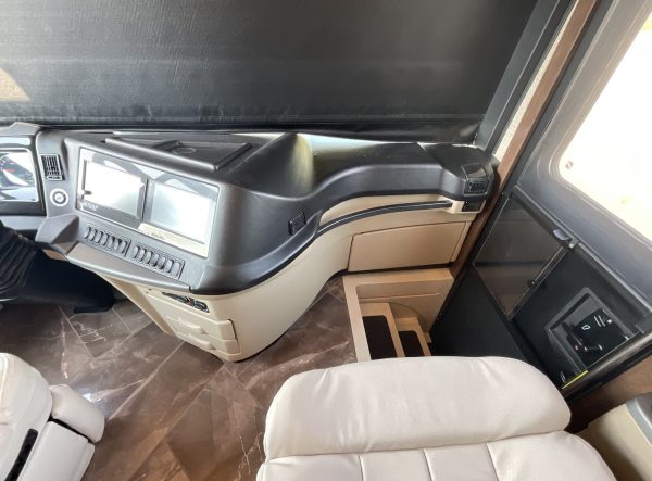 2018 Newmar New Aire 3341 - Image 28