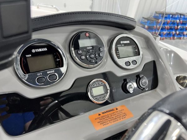 2019 Chaparral 191 Suncoast - Image 25