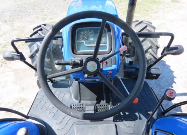 2013 New Holland TD5040 - Image 25