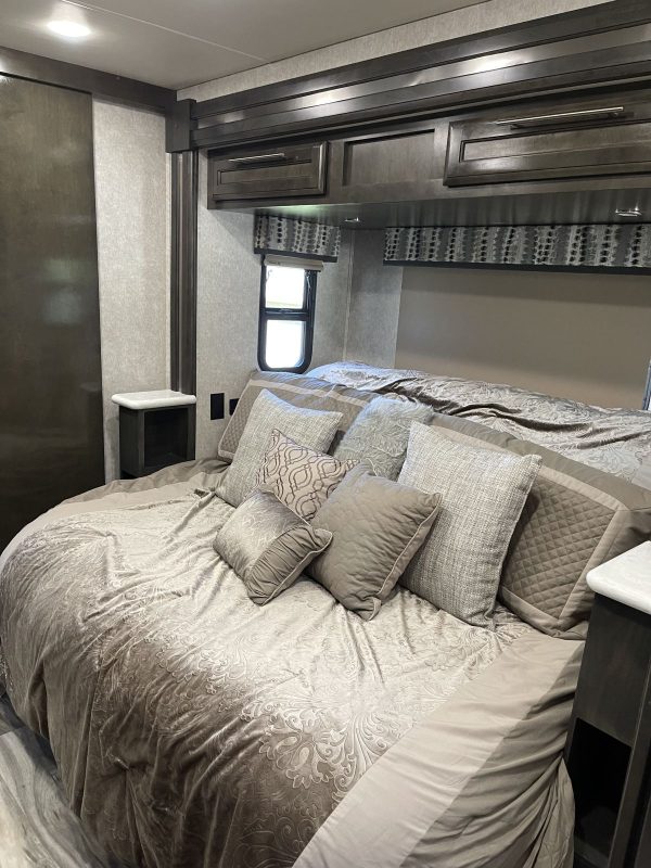 2020 Forest River Georgetown GT7 36D - Image 10