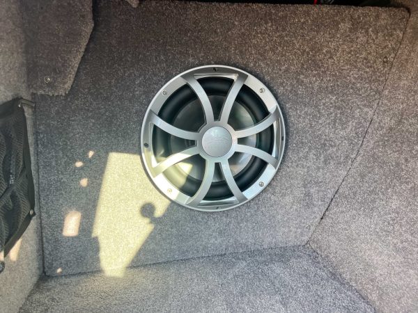 2011 Supra 22 SSV - Image 8