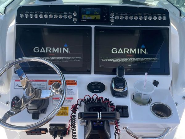 2017 Everglades 273 CC - Image 9