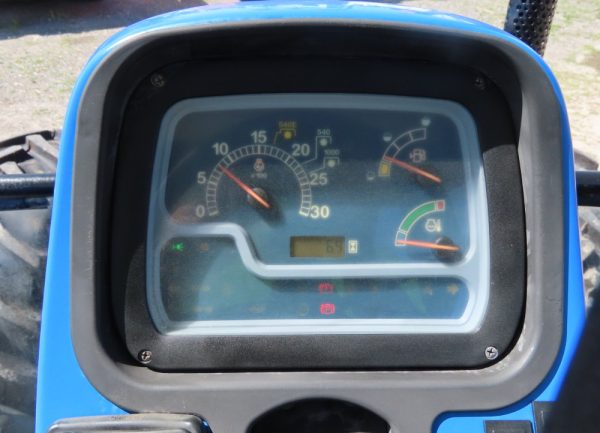 2013 New Holland TD5040 - Image 26