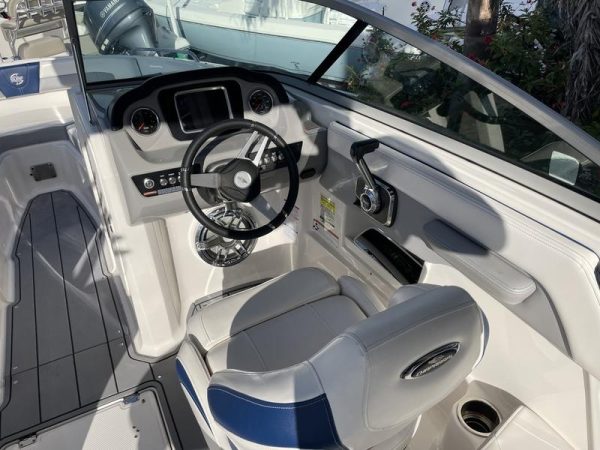 2021 Chaparral 23 Surf - Image 7