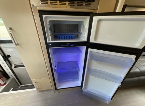 2019 Leisure Travel Serenity S24CB - Image 30