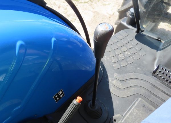 2013 New Holland TD5040 - Image 28
