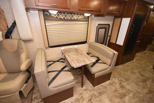 2015 Coachmen Pursuit 33BH - Image 31