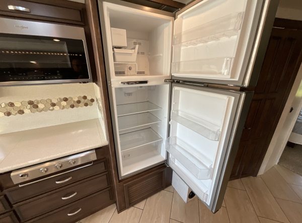 2020 Newmar Bay Star 3124 - Image 32