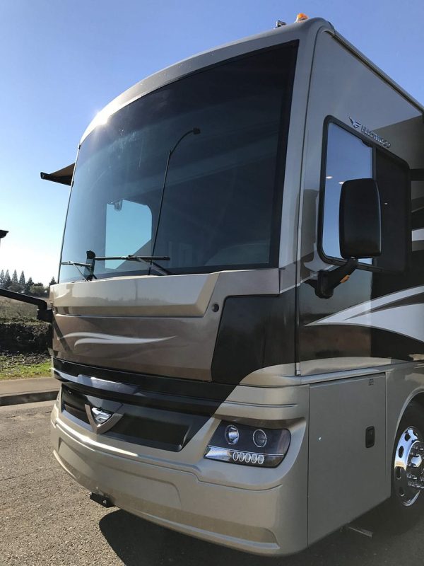 2017 Fleetwood Pace Arrow LXE 38B - Image 23