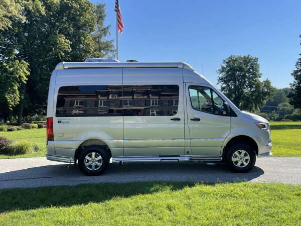 2020 Airstream Interstate 19 Tommy Bahama Edition 4x4 - Image 219
