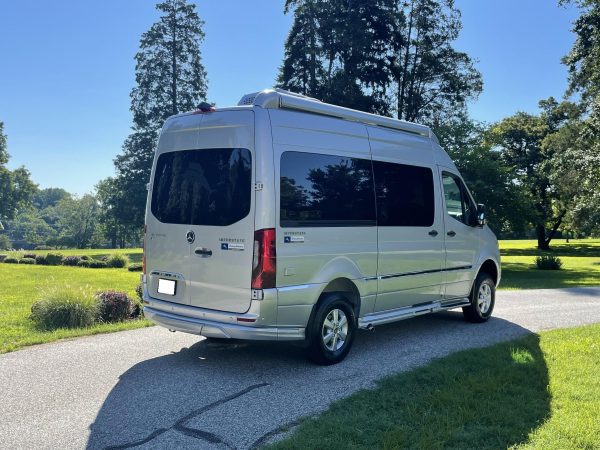 2020 Airstream Interstate 19 Tommy Bahama Edition 4x4 - Image 221