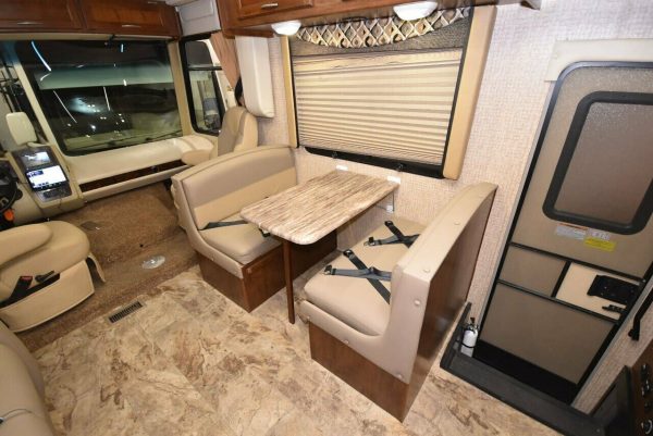 2015 Coachmen Pursuit 33BH - Image 33