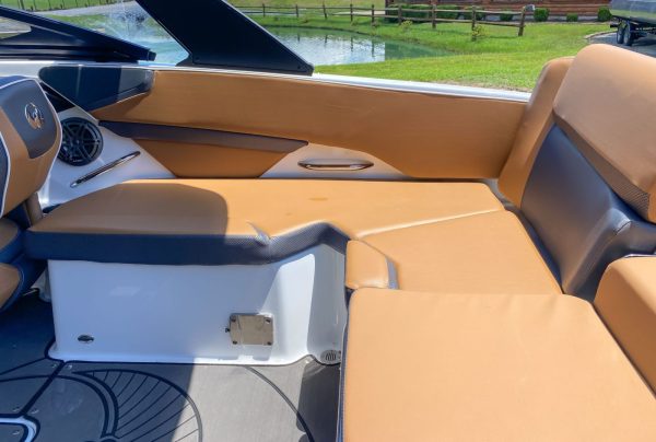 2022 Scarab 215 ID Wake Edition - Image 3