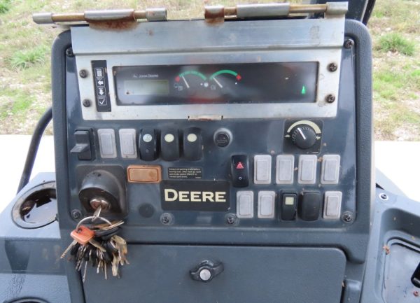 2015 John Deere 310LEP - Image 32
