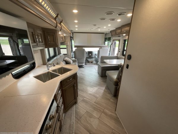 2022 Newmar Bay Star 3014 - Image 43