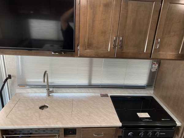 2020 Winnebago VITA 24P - Image 16