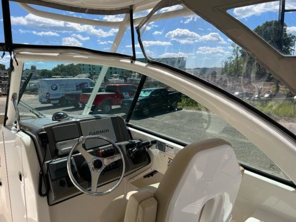 2018 Pursuit DC 265 - Image 24