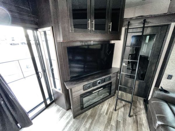 2021 Jayco Seismic 4113 - Image 19