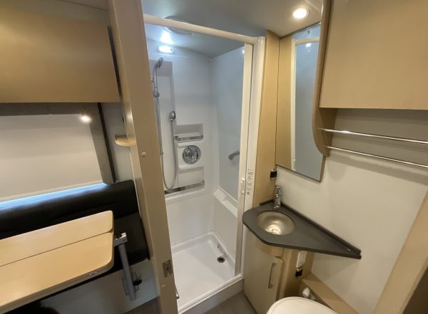 2019 Leisure Travel Serenity S24CB - Image 39