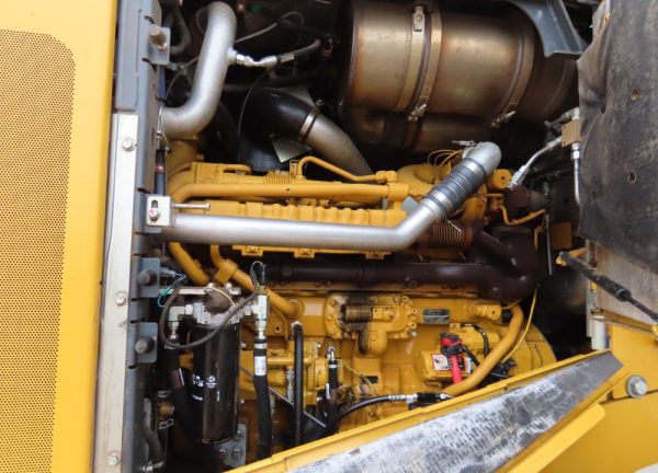 2018 John Deere 644K - Image 17