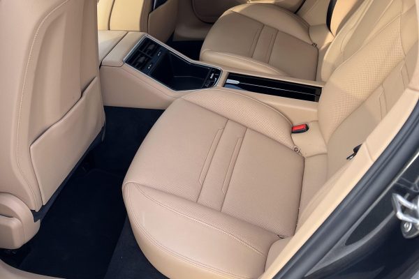 2020 Porsche Panamera 4 - Image 31