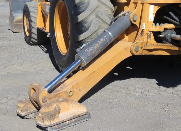 2014 Case 580SN - Image 32