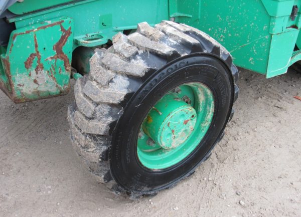 2015 John Deere 310K EP - Image 2